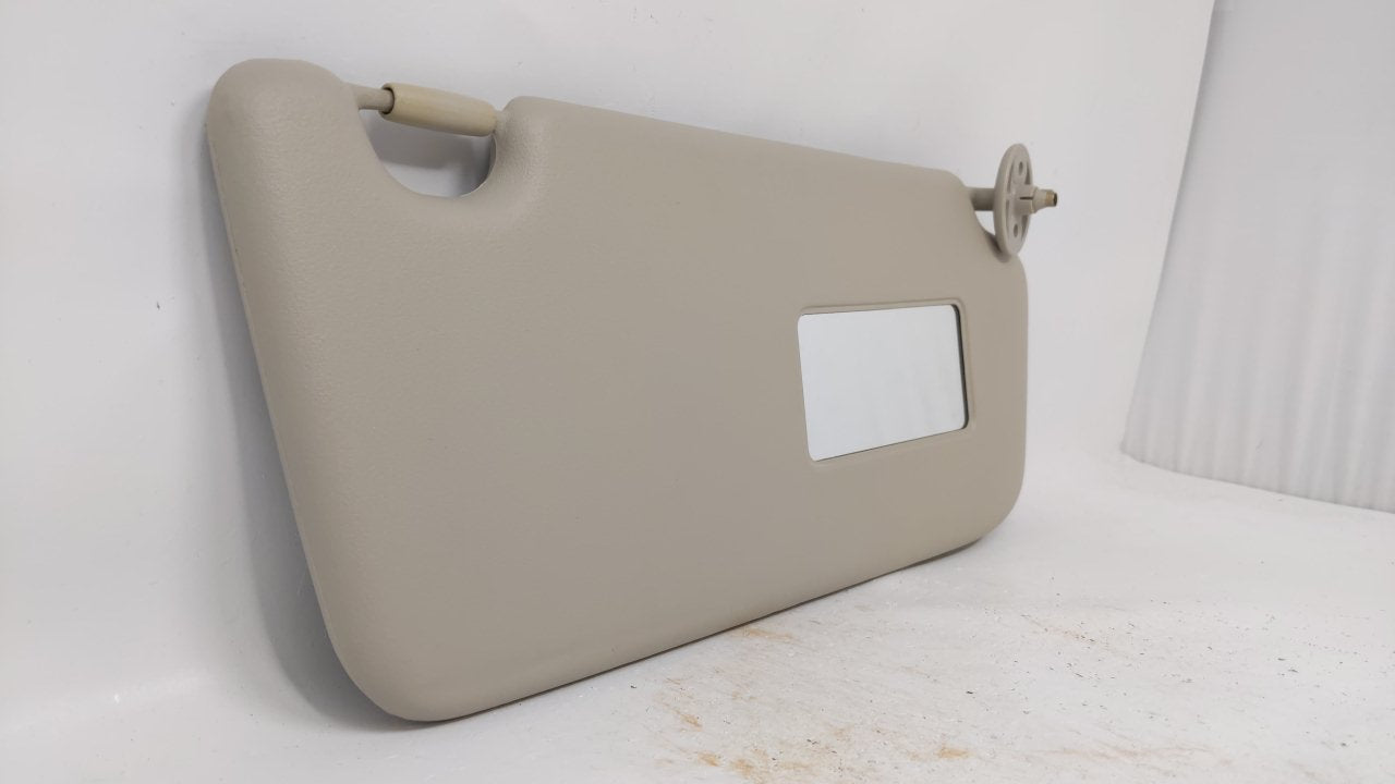 2002 Land Rover Freelander Sun Visor Shade Replacement Passenger Right Mirror Fits OEM Used Auto Parts - Oemusedautoparts1.c