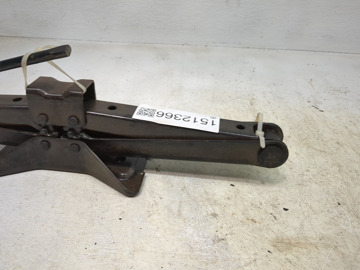 2003 Acura Mdx Spare Scissor Car Jack - Oemusedautoparts1.com