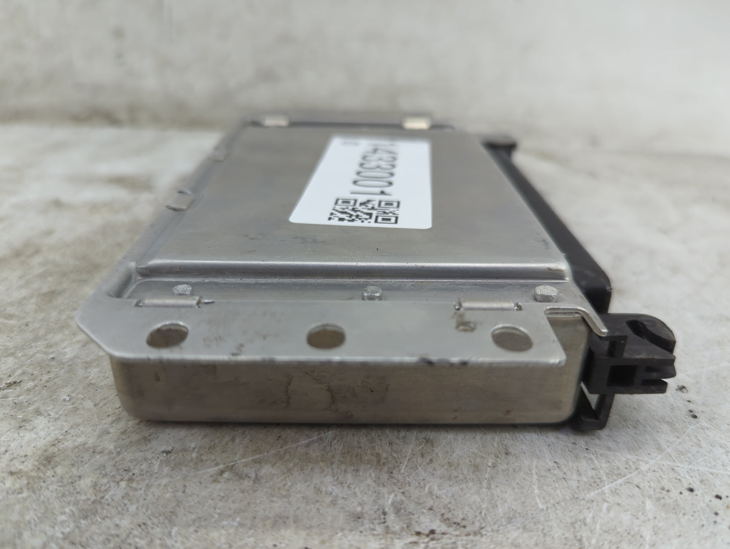 2002-2003 Audi A4 PCM Engine Control Computer ECU ECM PCU OEM P/N:8E0 927 156 J Fits Fits 2002 2003 OEM Used Auto Parts - Oe