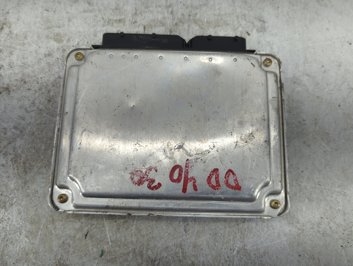 2002-2003 Audi A4 PCM Engine Control Computer ECU ECM PCU OEM P/N:8E0909559D 0261207511 Fits Fits 2002 2003 OEM Used Auto Pa