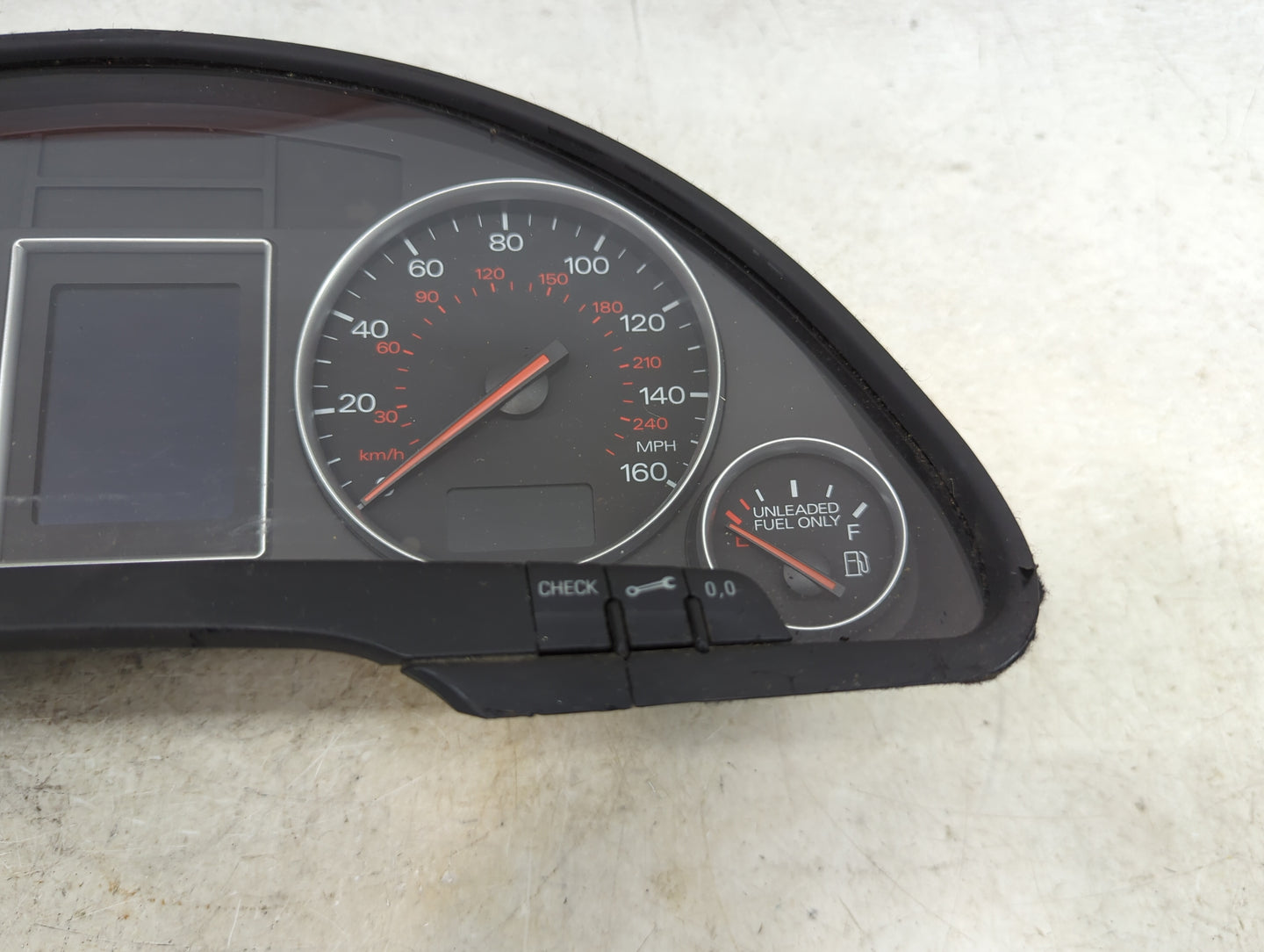 2003 Audi A4 Instrument Cluster Speedometer Gauges P/N:0263626039 8E0920950L, 7133461974 Miles:147K Fits OEM Used Auto Parts