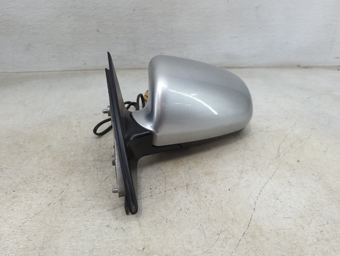 2002-2008 Audi A4 Driver Side View Mirror - Left Door Mirror OEM Used - Oemusedautoparts1.com