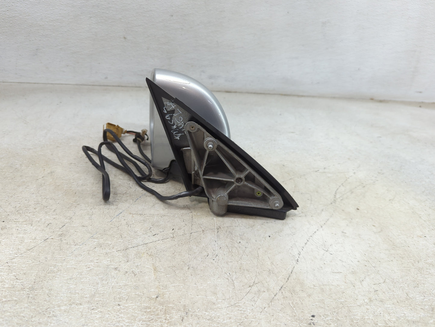 2002-2008 Audi A4 Driver Side View Mirror - Left Door Mirror OEM Used - Oemusedautoparts1.com