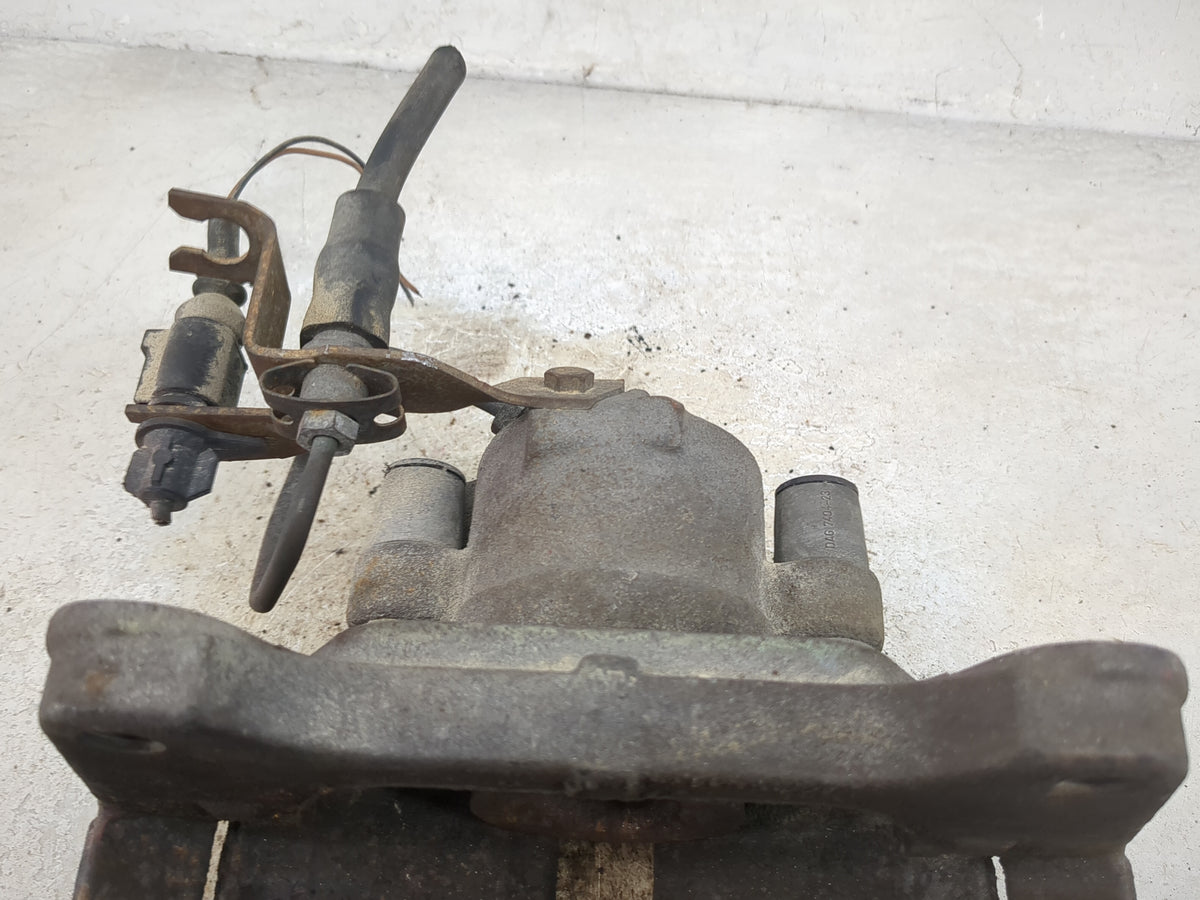 2002-2006 Audi A4 Front Passenger Right Brake Caliper - Oemusedautoparts1.com