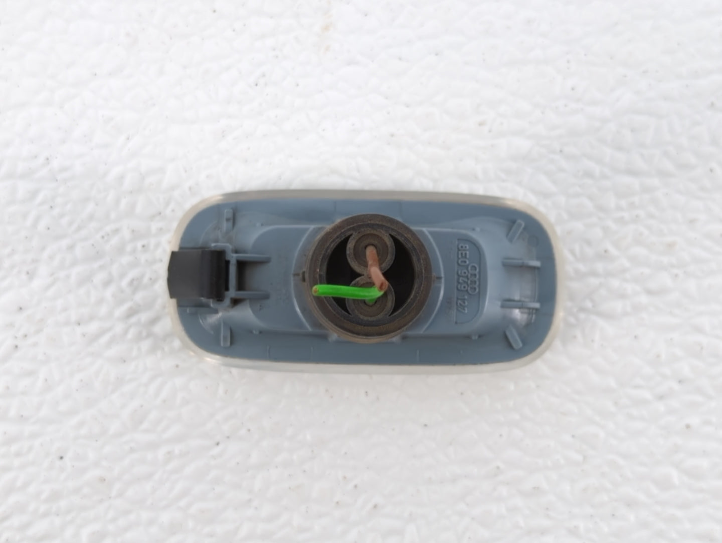 2002-2008 Audi A4 Driver Left Oem Front Light Lamp - Oemusedautoparts1.com