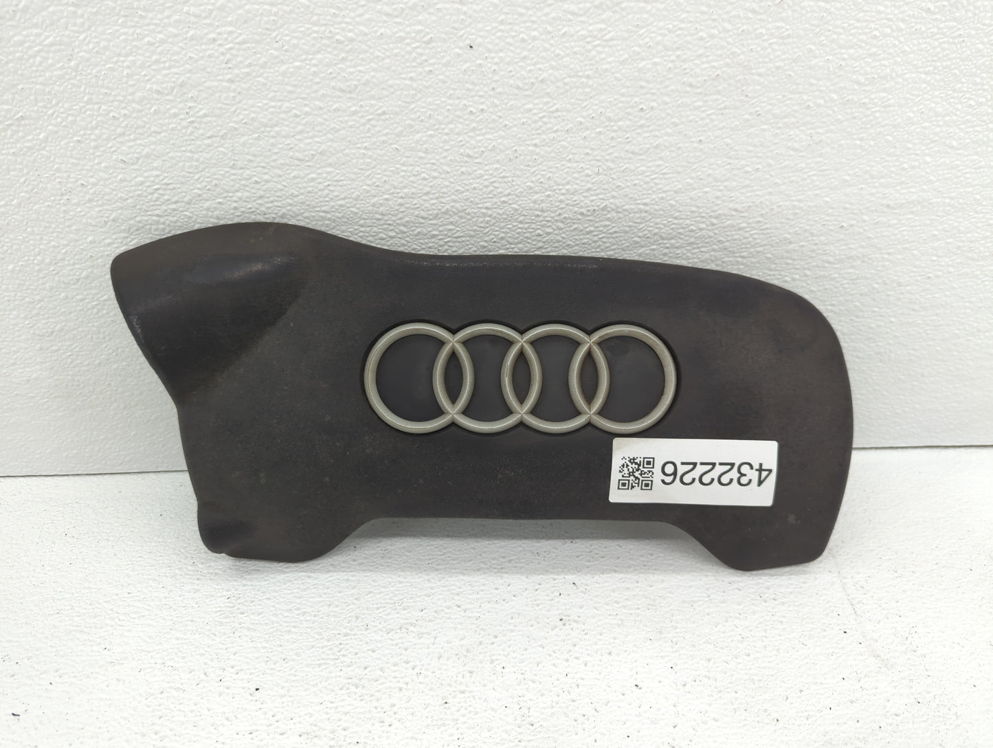 2003 Audi A4 Engine Cover - Oemusedautoparts1.com