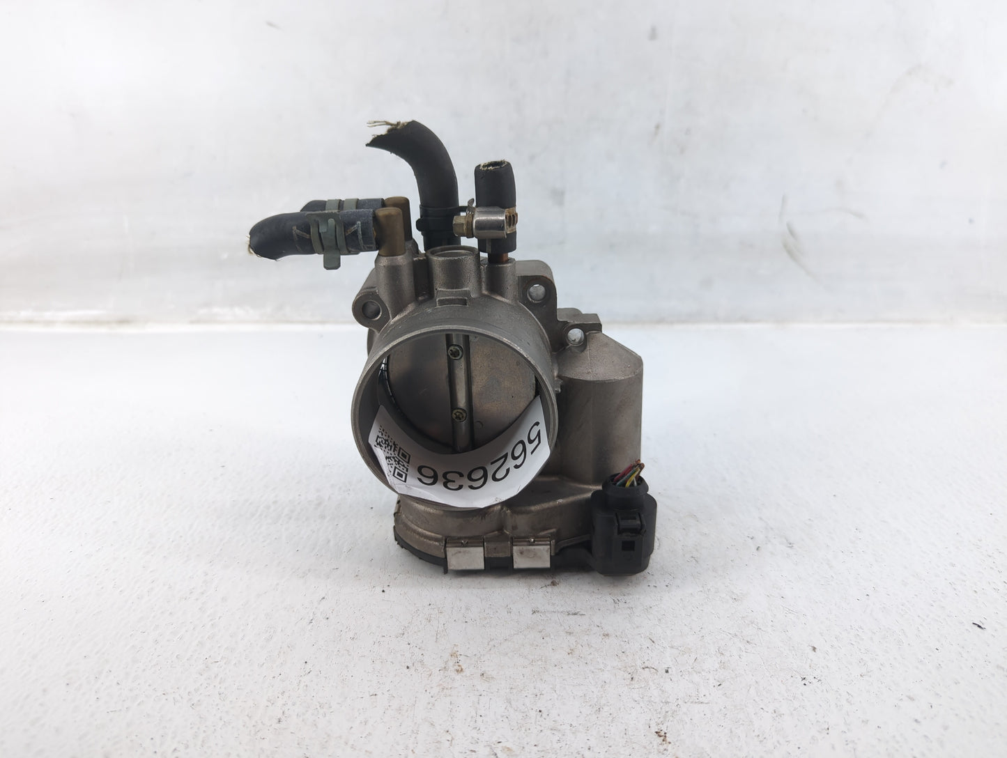 2000-2006 Audi A4 Throttle Body P/N:078 133 062 B Fits Fits 2000 2001 2002 2003 2004 2005 2006 OEM Used Auto Parts - Oemused