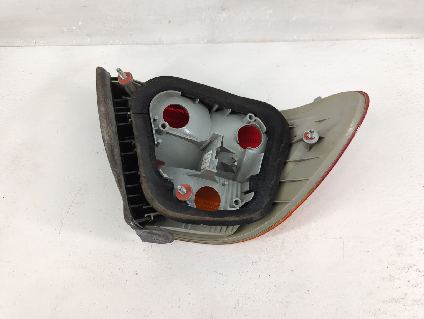 2003 Bmw 325i Tail Light Assembly Passenger Right OEM P/N:8 364 726 Fits Fits 2000 2001 2002 OEM Used Auto Parts - Oemusedau