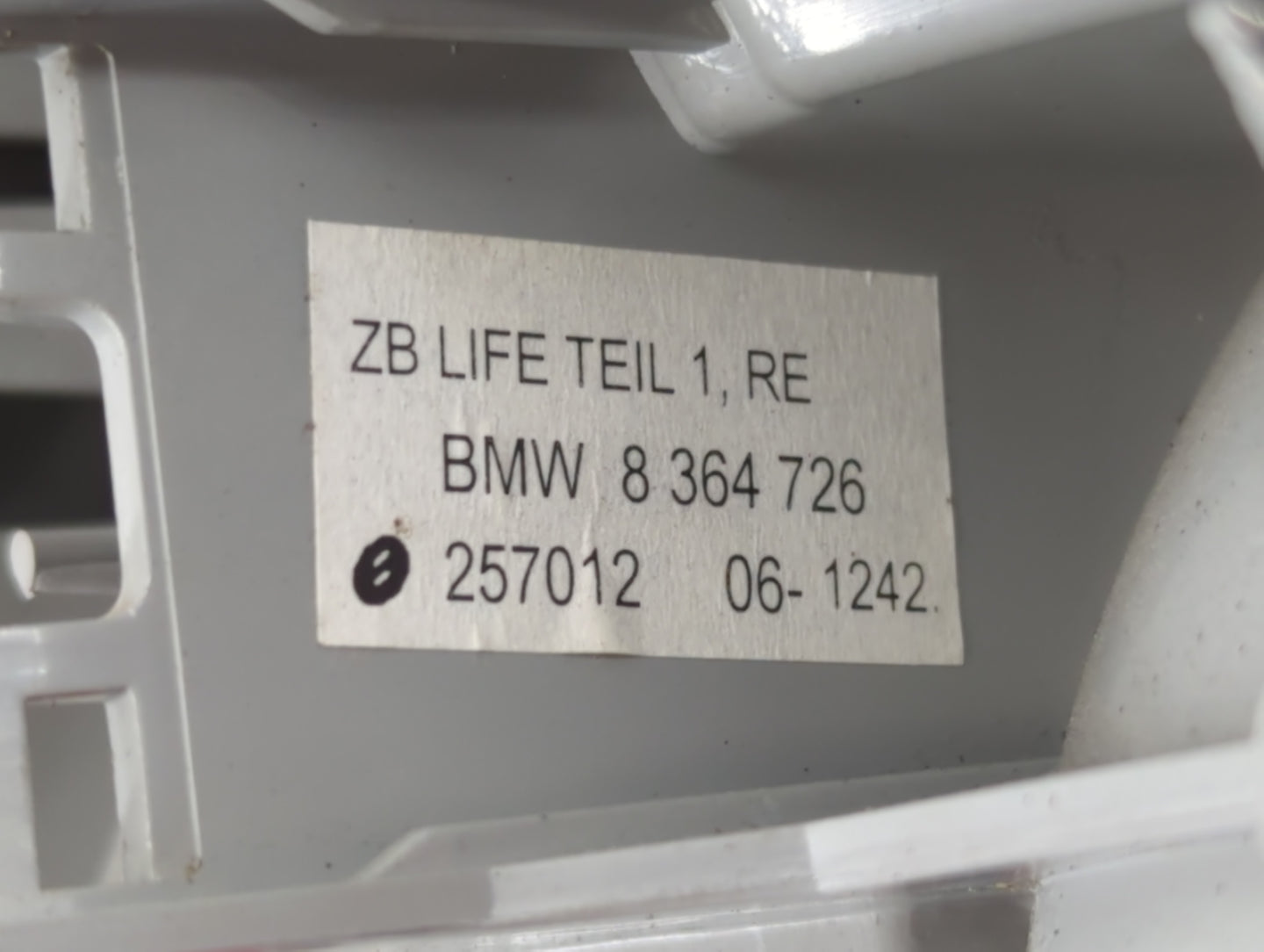 2003 Bmw 325i Tail Light Assembly Passenger Right OEM P/N:8 364 726 Fits Fits 2000 2001 2002 OEM Used Auto Parts - Oemusedau