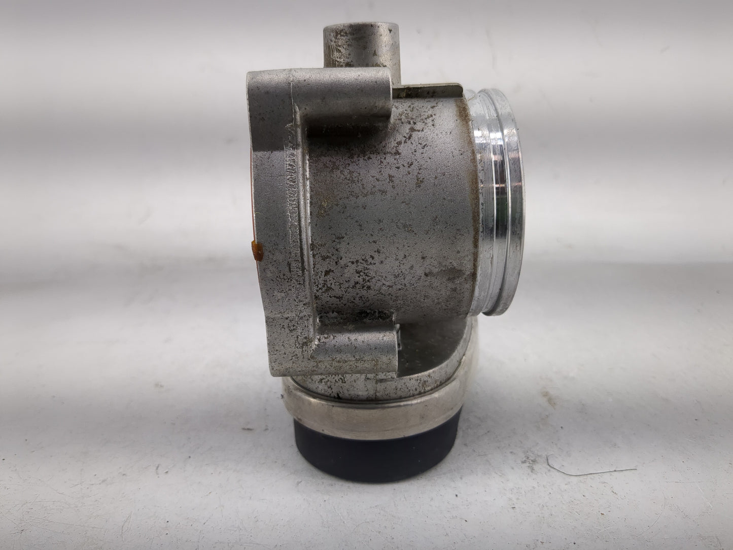 2002-2005 Bmw 325i Throttle Body P/N:1354 7 515 196-04 Fits Fits 2002 2003 2004 2005 OEM Used Auto Parts - Oemusedautoparts1