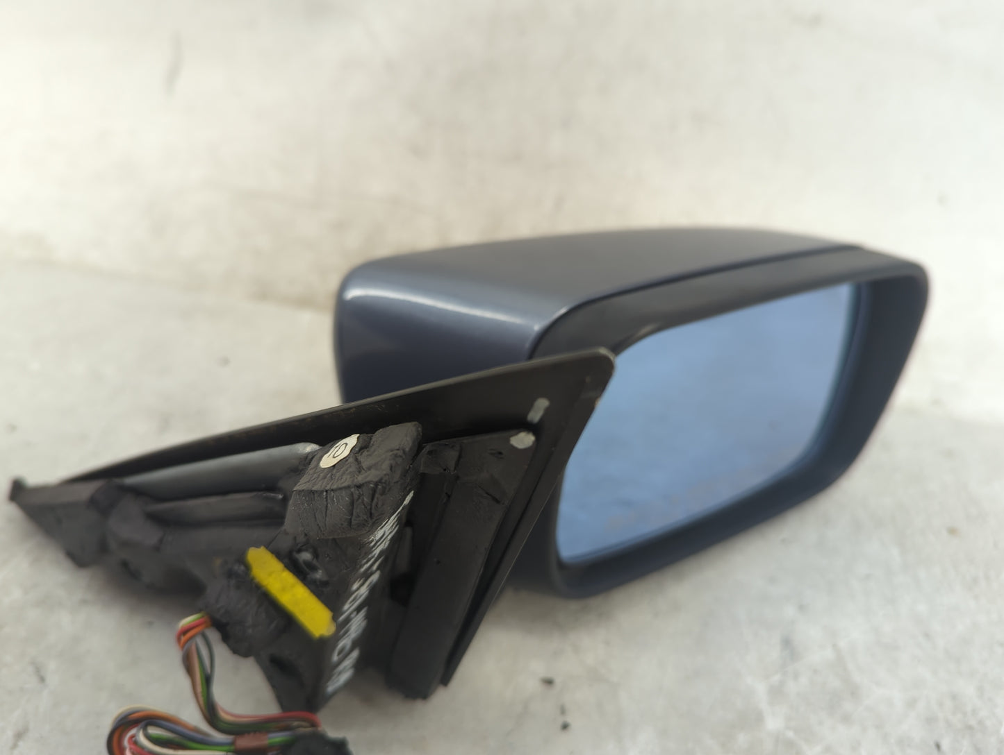 2001-2003 Bmw 325i Passenger Side View Mirror - Right Door Mirror OEM Used - Oemusedautoparts1.com