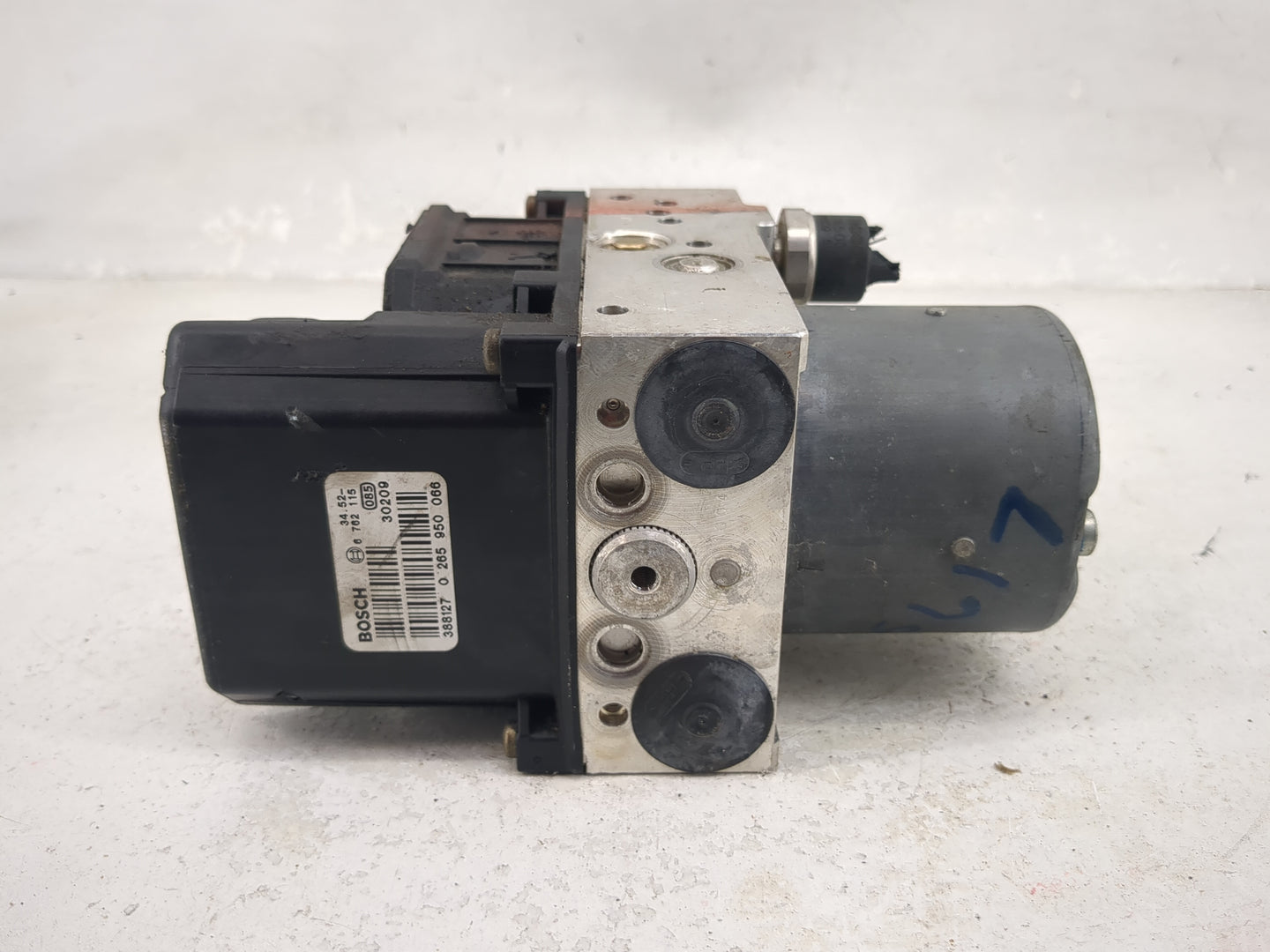 2001-2005 Bmw 325i ABS Pump Control Module Replacement P/N:0265225152 0265950066, 34521 Fits Fits 2001 2002 2003 2004 2005 O