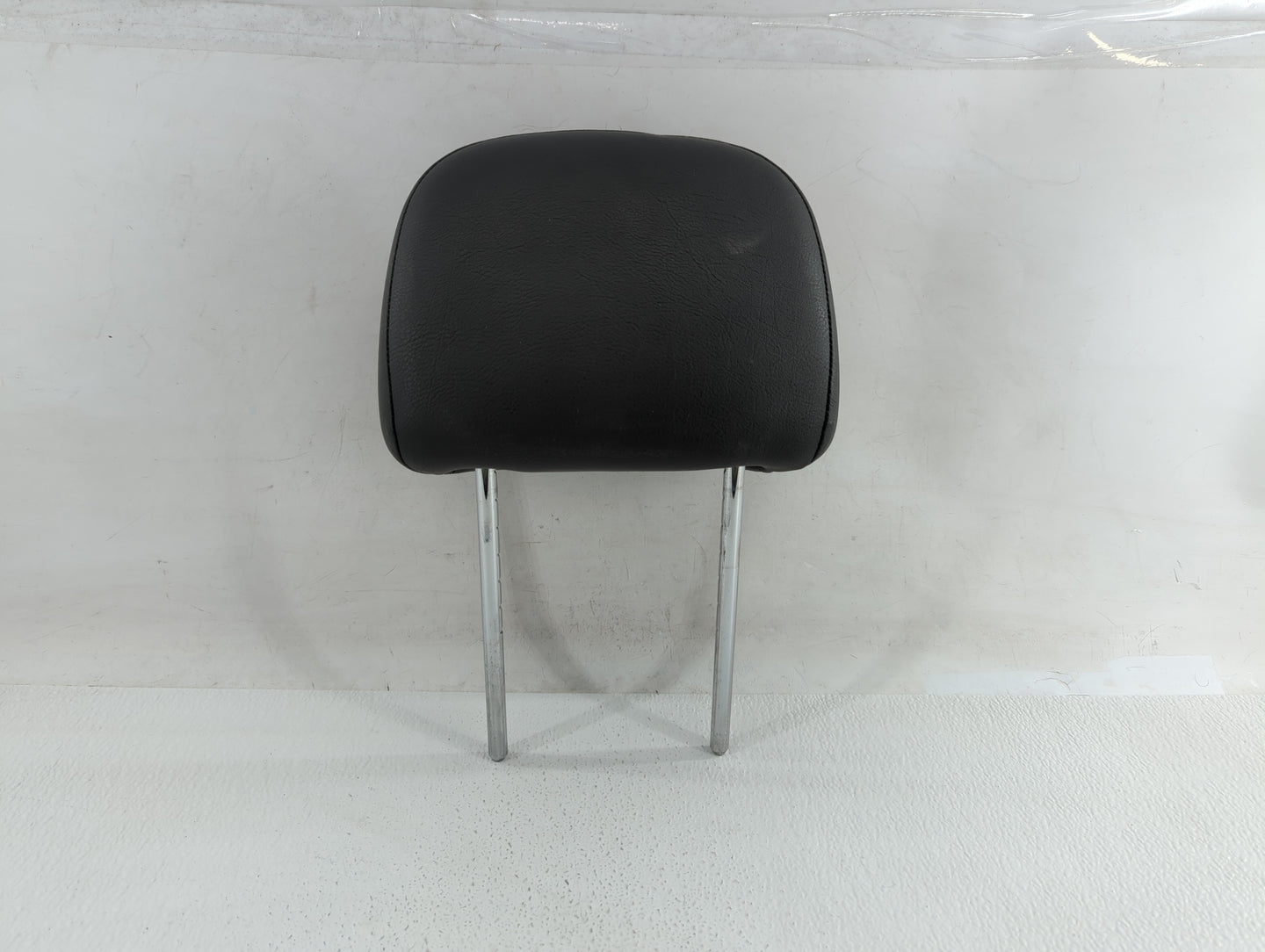 2003 Bmw 325i Headrest Head Rest Front Driver Passenger Seat Fits OEM Used Auto Parts - Oemusedautoparts1.com
