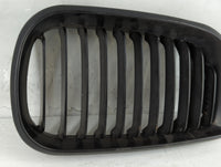 2002-2005 Bmw 325i Front Grille Bumper Not Included - Oemusedautoparts1.com
