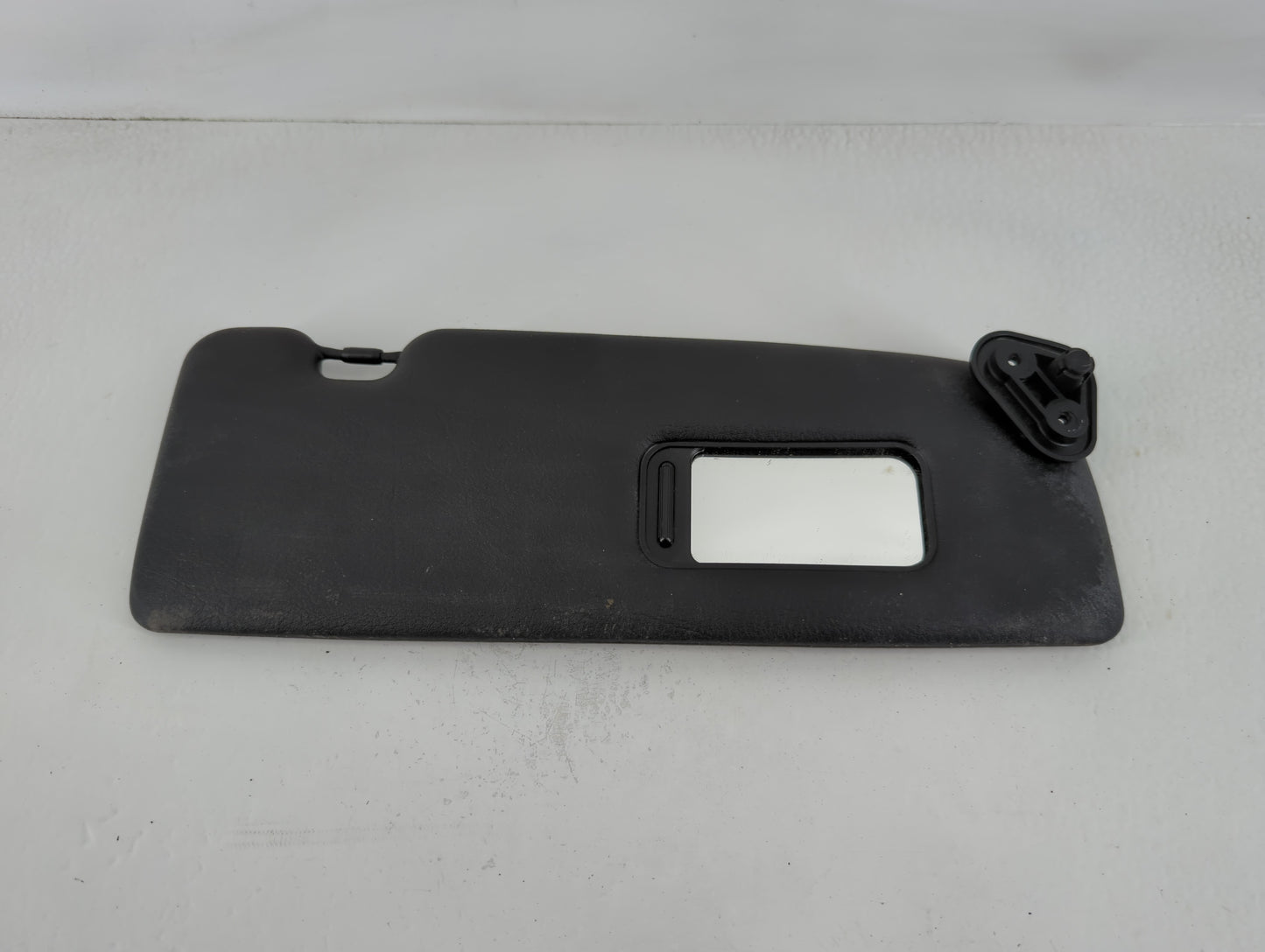 2001-2006 Bmw 330i Sun Visor Shade Replacement Passenger Right Mirror Fits Fits 2001 2002 2003 2004 2005 2006 OEM Used Auto 