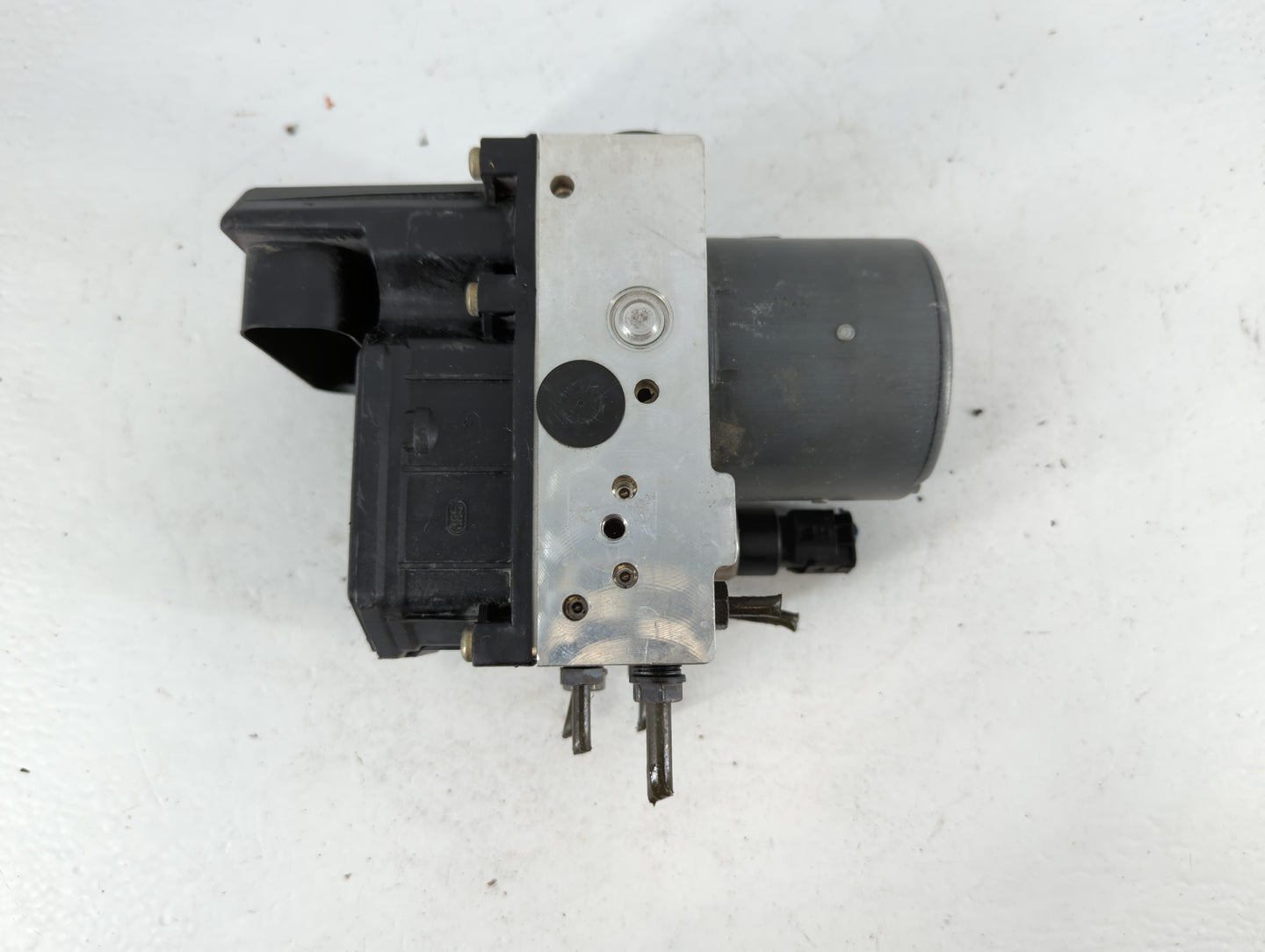 2001-2005 Bmw 330i ABS Pump Control Module Replacement P/N:381/20/1/1947 Fits Fits 2001 2002 2003 2004 2005 OEM Used Auto Pa