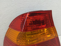 2002-2005 Bmw 330i Tail Light Assembly Driver Left OEM P/N:6 907 933 Fits Fits 2002 2003 2004 2005 OEM Used Auto Parts - Oem