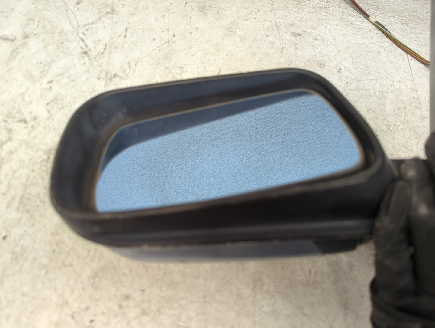 2001-2003 Bmw 525i Driver Side View Mirror - Left Door Mirror OEM Used - Oemusedautoparts1.com