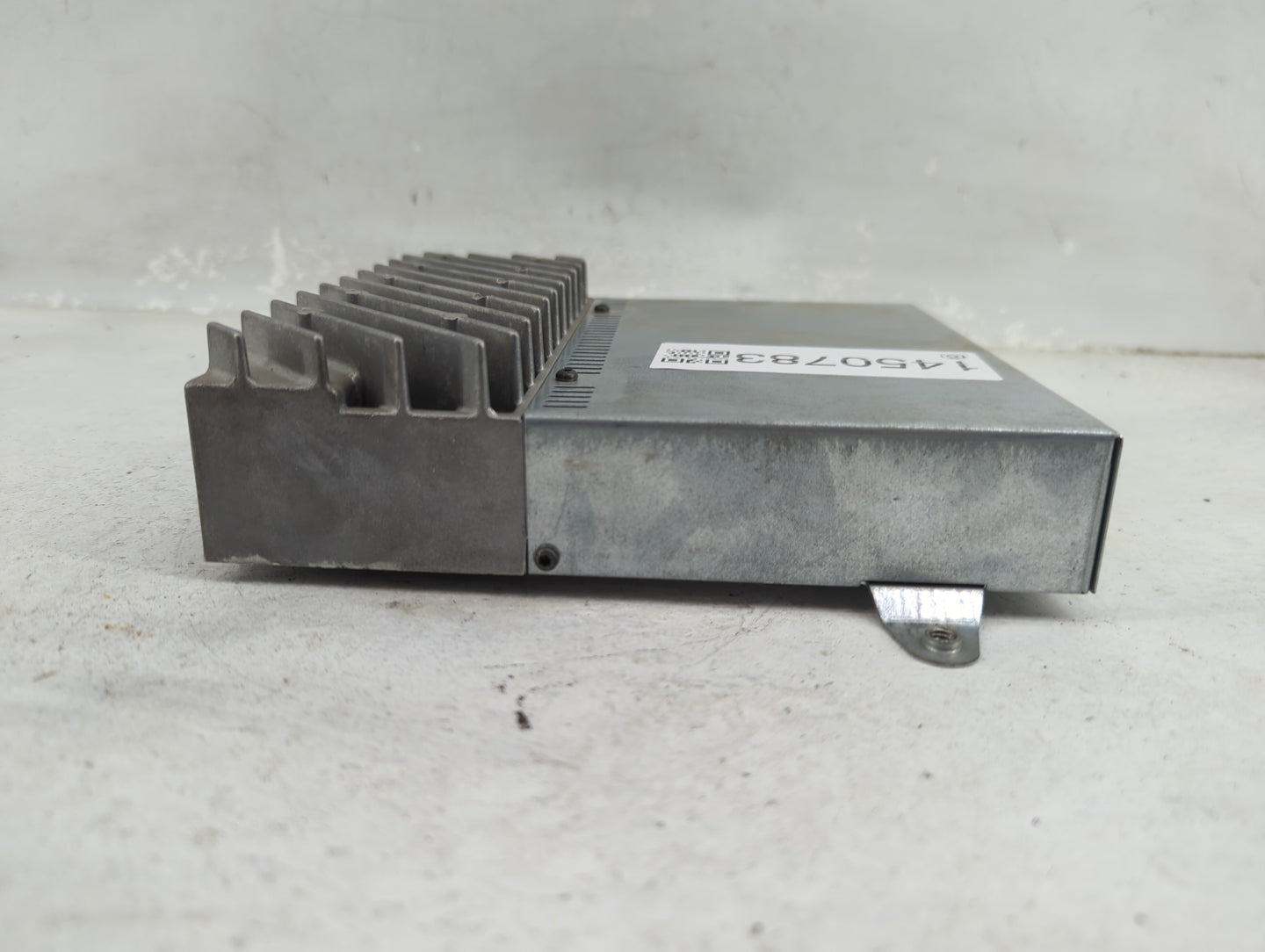 2001-2003 Bmw 525i Radio Speaker Amplifier 8362444|086661062 - Oemusedautoparts1.com