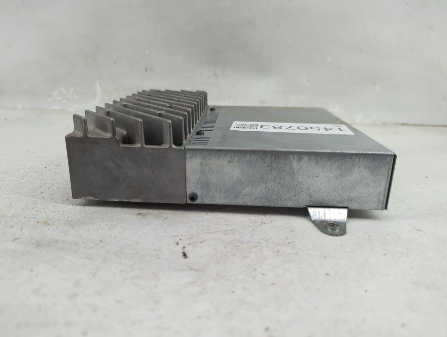 2001-2003 Bmw 525i Radio Speaker Amplifier 8362444|086661062 - Oemusedautoparts1.com