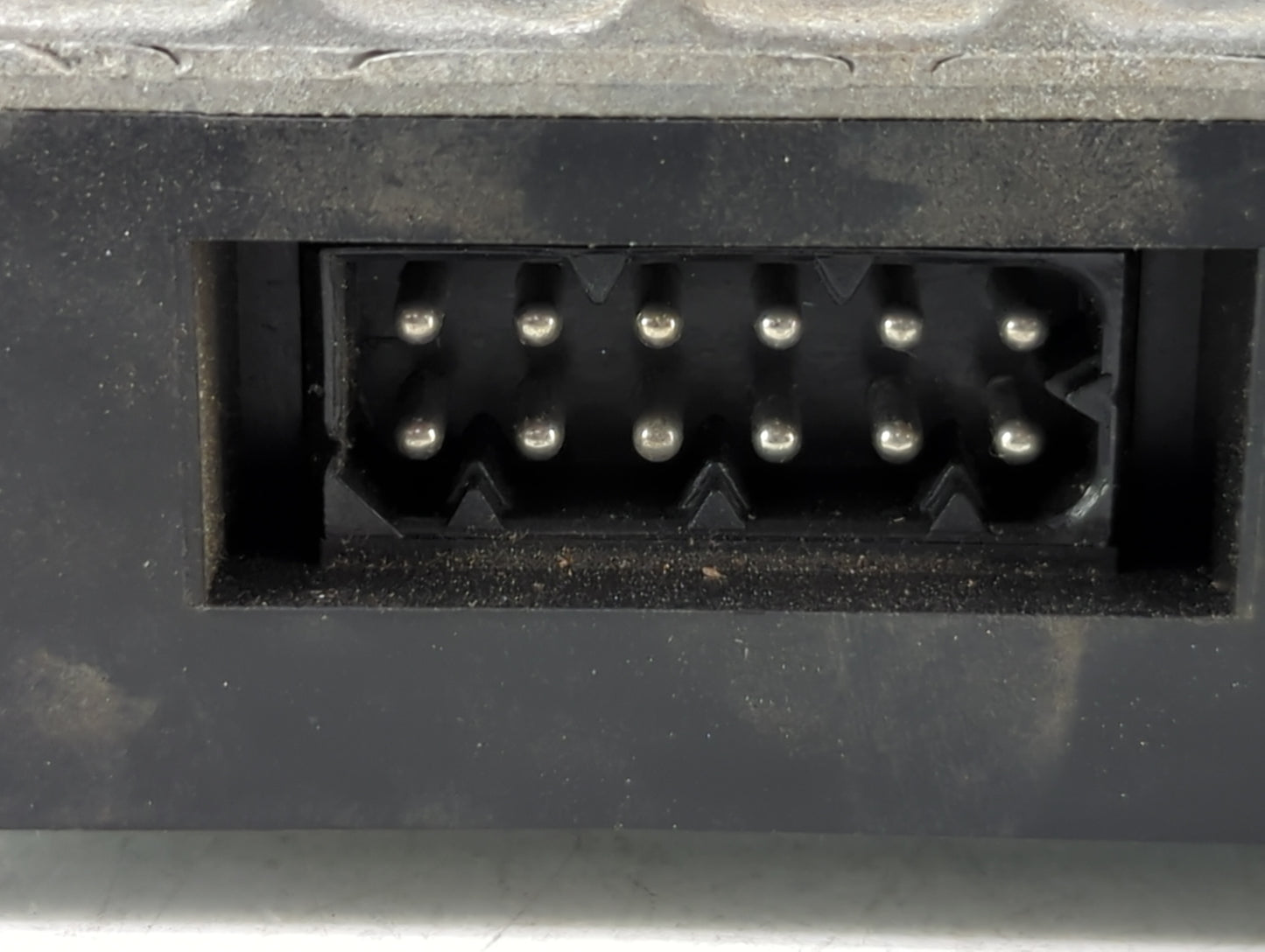 2003 Bmw 525i Radio Speaker Amplifier 8374535|086661069|048637 - Oemusedautoparts1.com