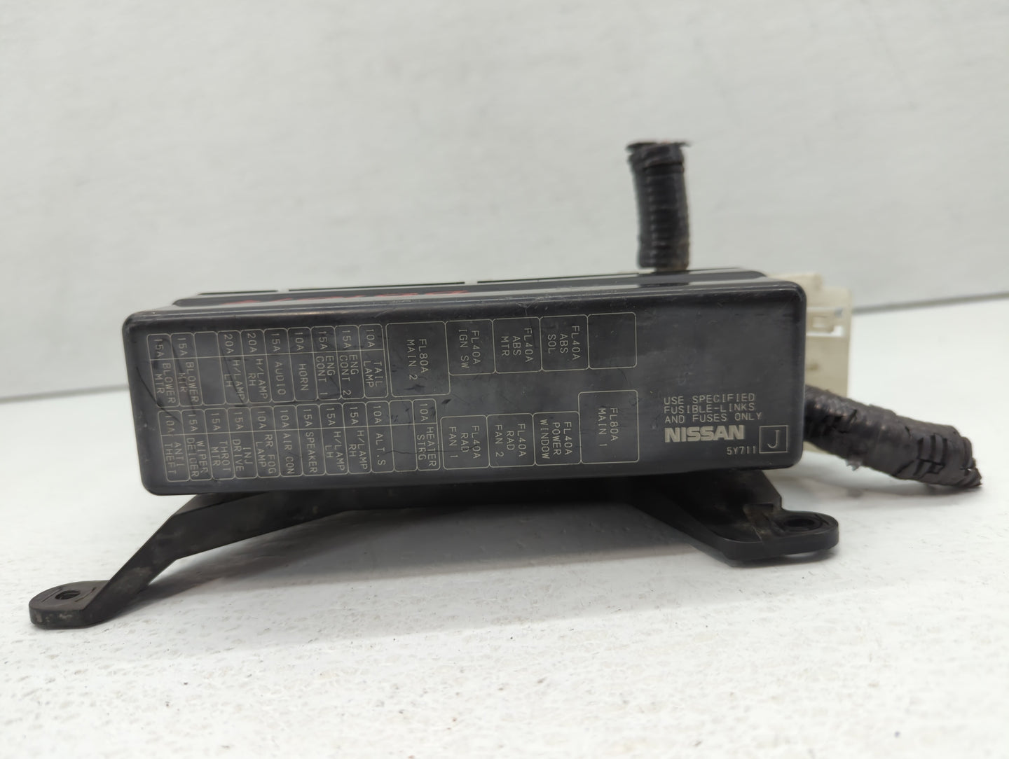 2001-2003 Bmw 525i Fusebox Fuse Box Panel Relay Module Fits Fits 1999 2000 2001 2002 2003 OEM Used Auto Parts - Oemusedautop