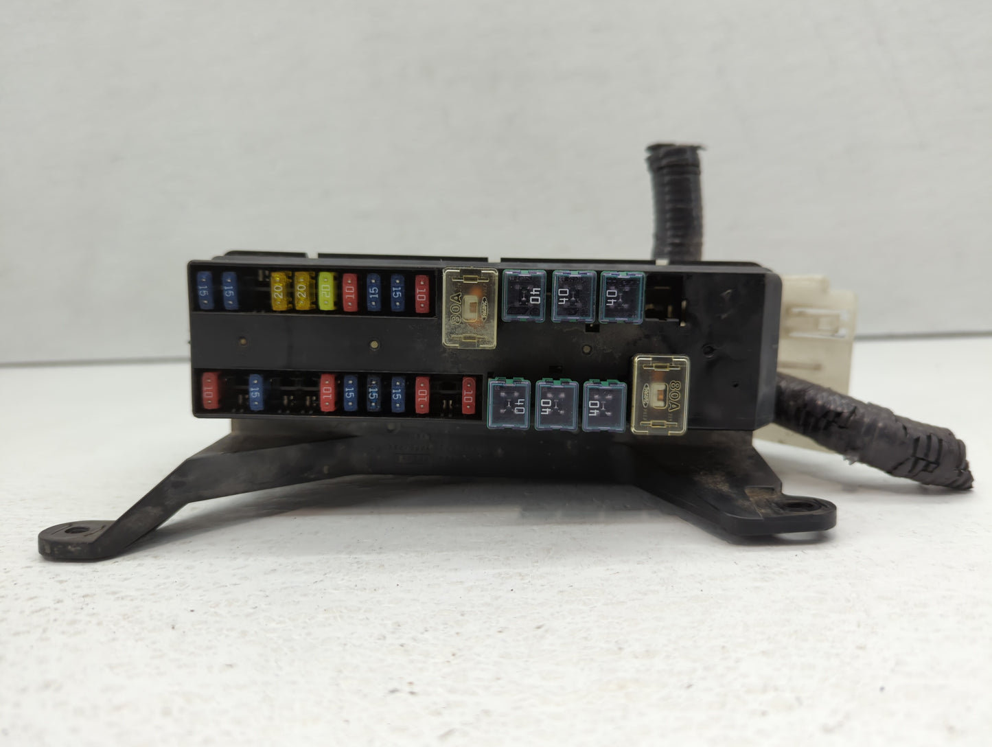 2001-2003 Bmw 525i Fusebox Fuse Box Panel Relay Module Fits Fits 1999 2000 2001 2002 2003 OEM Used Auto Parts - Oemusedautop