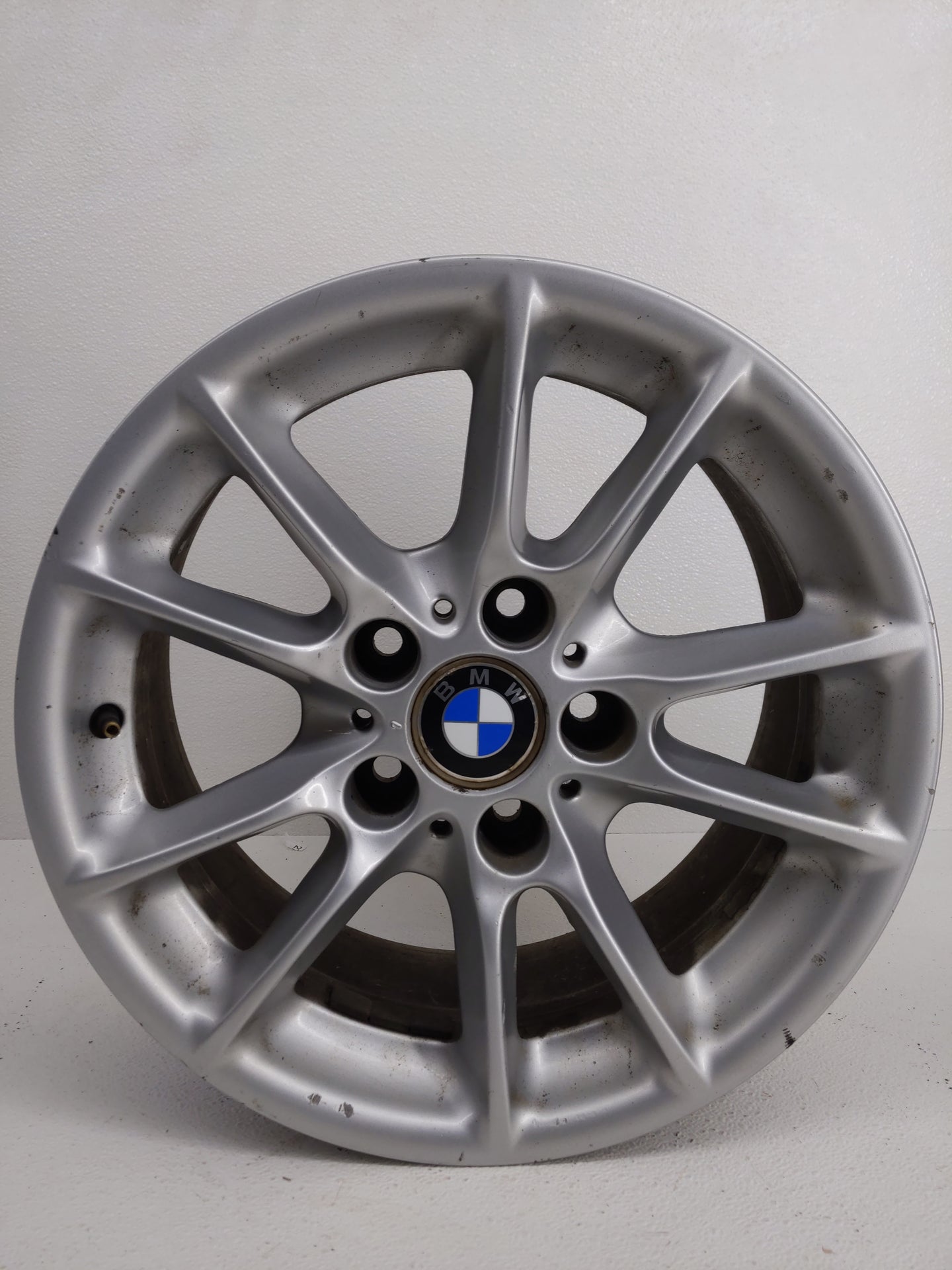 2001-2003 Bmw 525i Oem Wheel Rim - Oemusedautoparts1.com