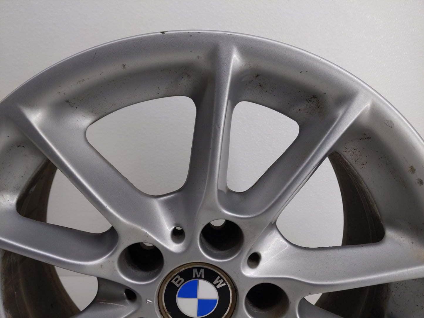 2001-2003 Bmw 525i Oem Wheel Rim - Oemusedautoparts1.com