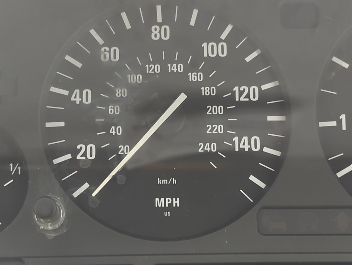 2001-2003 Bmw 530 Instrument Cluster Speedometer Gauges P/N:110.008.784/310 62.11-6 914 895 Fits OEM Used Auto Parts - Oemus