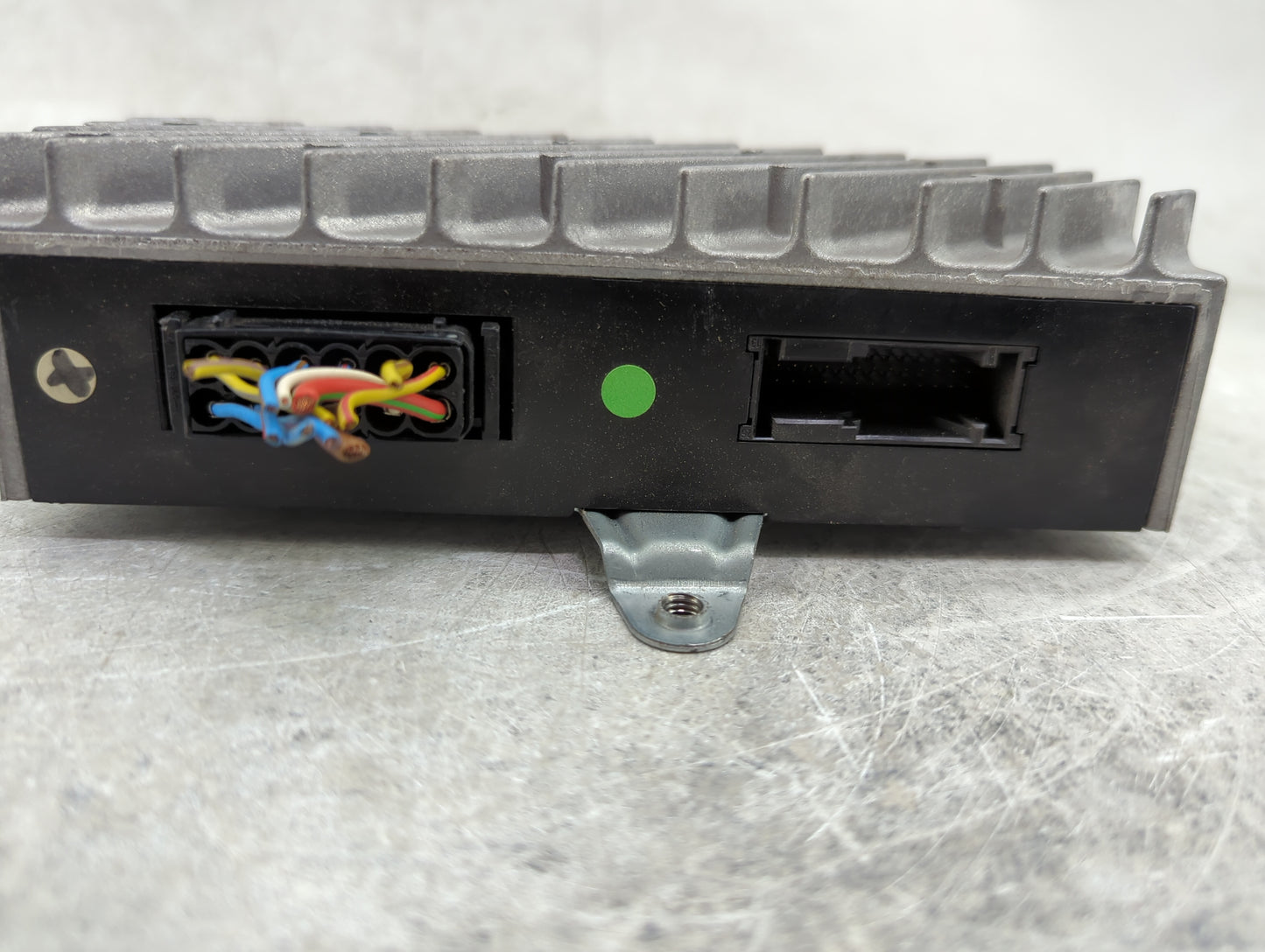 2003 Bmw 530 Radio Speaker Amplifier 8374535|086661069|024480 - Oemusedautoparts1.com
