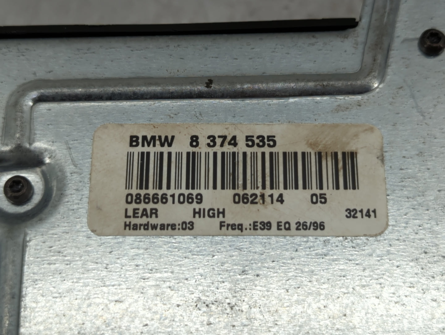 2003 Bmw 530i Radio AM FM Cd Player Receiver Replacement Fits OEM Used Auto Parts - Oemusedautoparts1.com