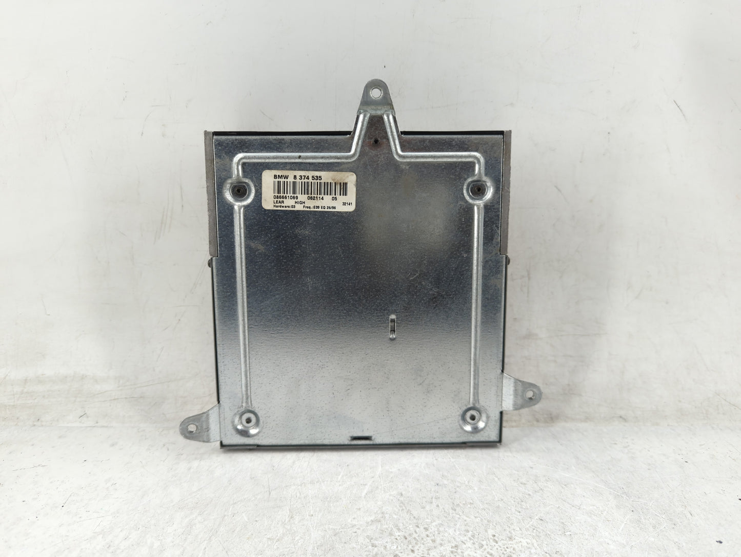 2003 Bmw 530i Radio AM FM Cd Player Receiver Replacement Fits OEM Used Auto Parts - Oemusedautoparts1.com