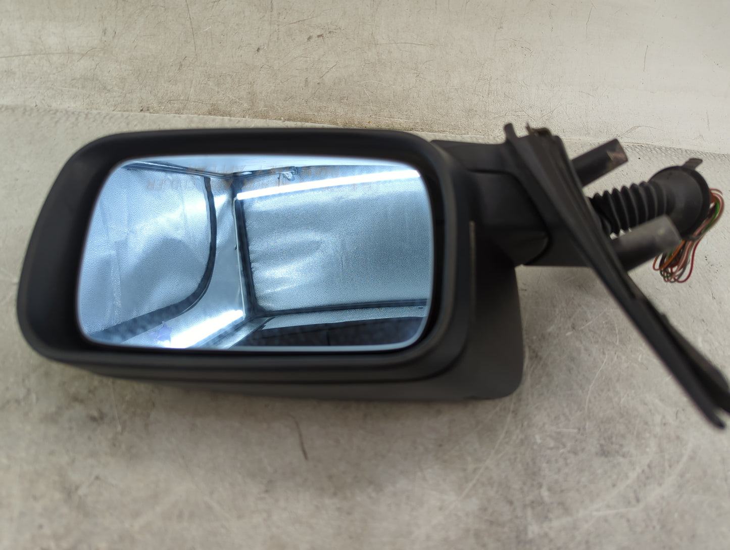 2001-2003 Bmw 530i Passenger Side View Mirror - Right Door Mirror OEM Used - Oemusedautoparts1.com
