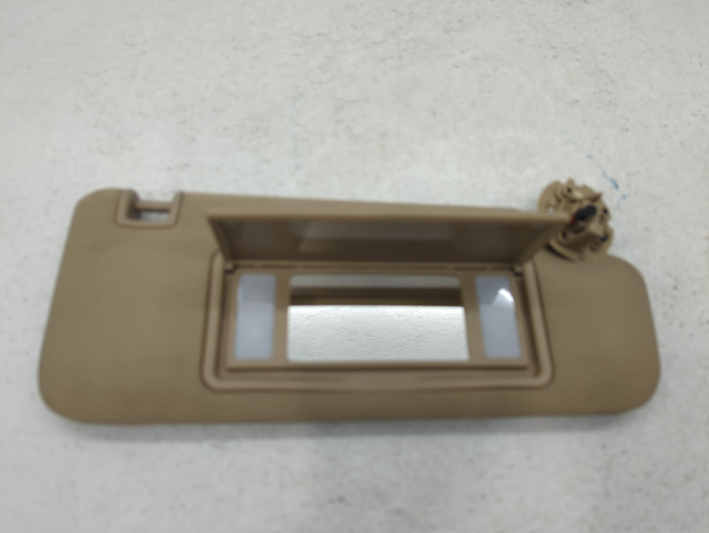 2001-2003 Bmw 530i Sun Visor Shade Replacement Passenger Right Mirror Fits Fits 1999 2000 2001 2002 2003 OEM Used Auto Parts