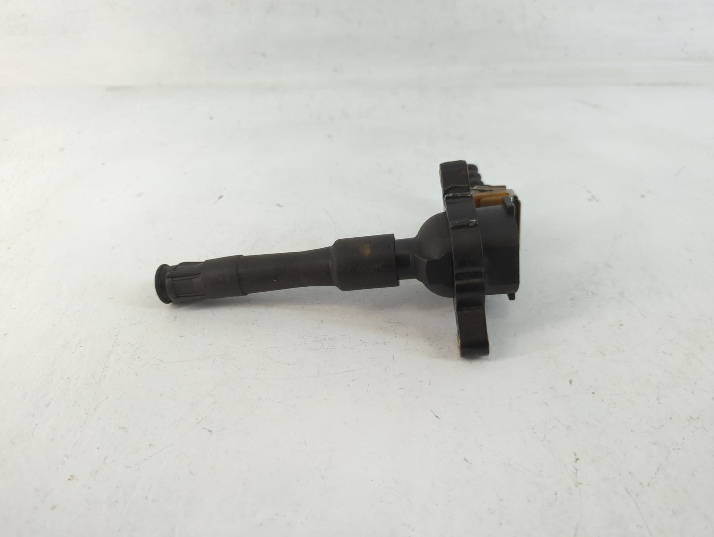 2003 Bmw 540i Ignition Coil Igniter Pack - Oemusedautoparts1.com