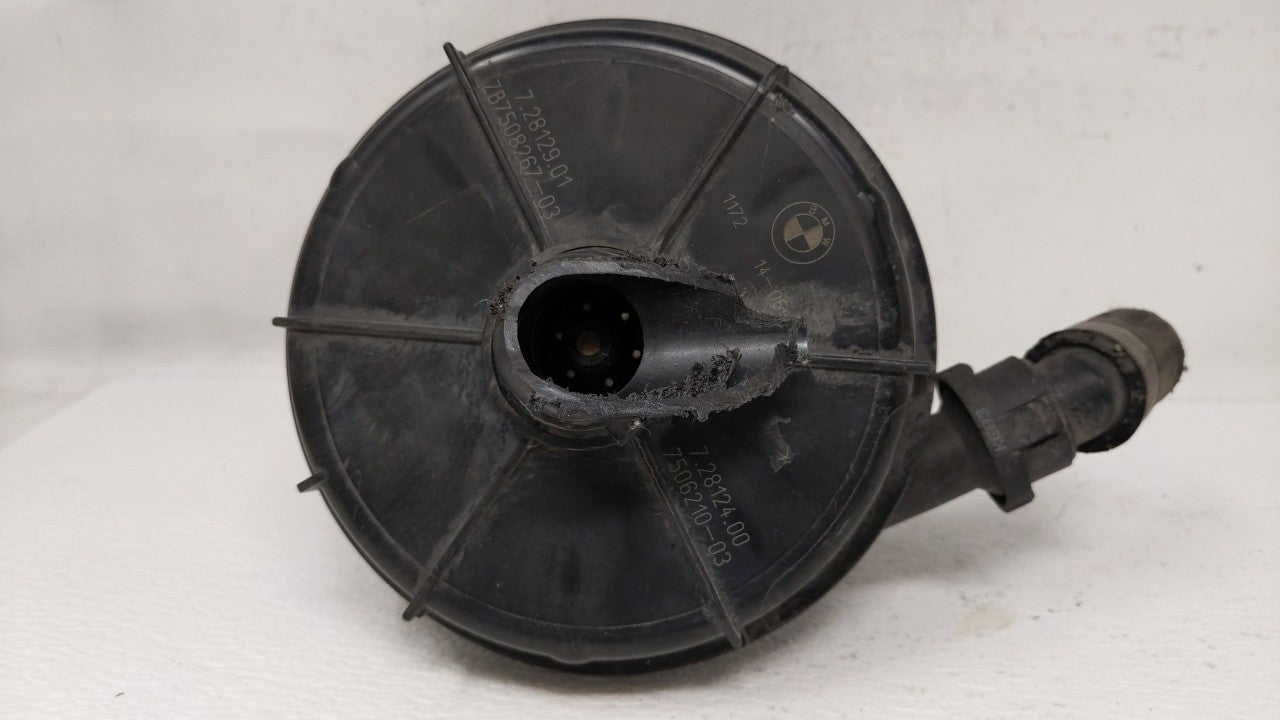 2002-2005 Bmw 745i Central Vaccum Lock Pump 7506210 - Oemusedautoparts1.com