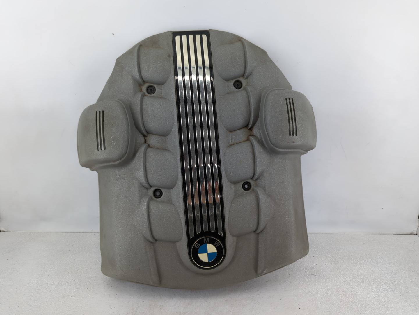 2003 Bmw 745i Engine Cover - Oemusedautoparts1.com