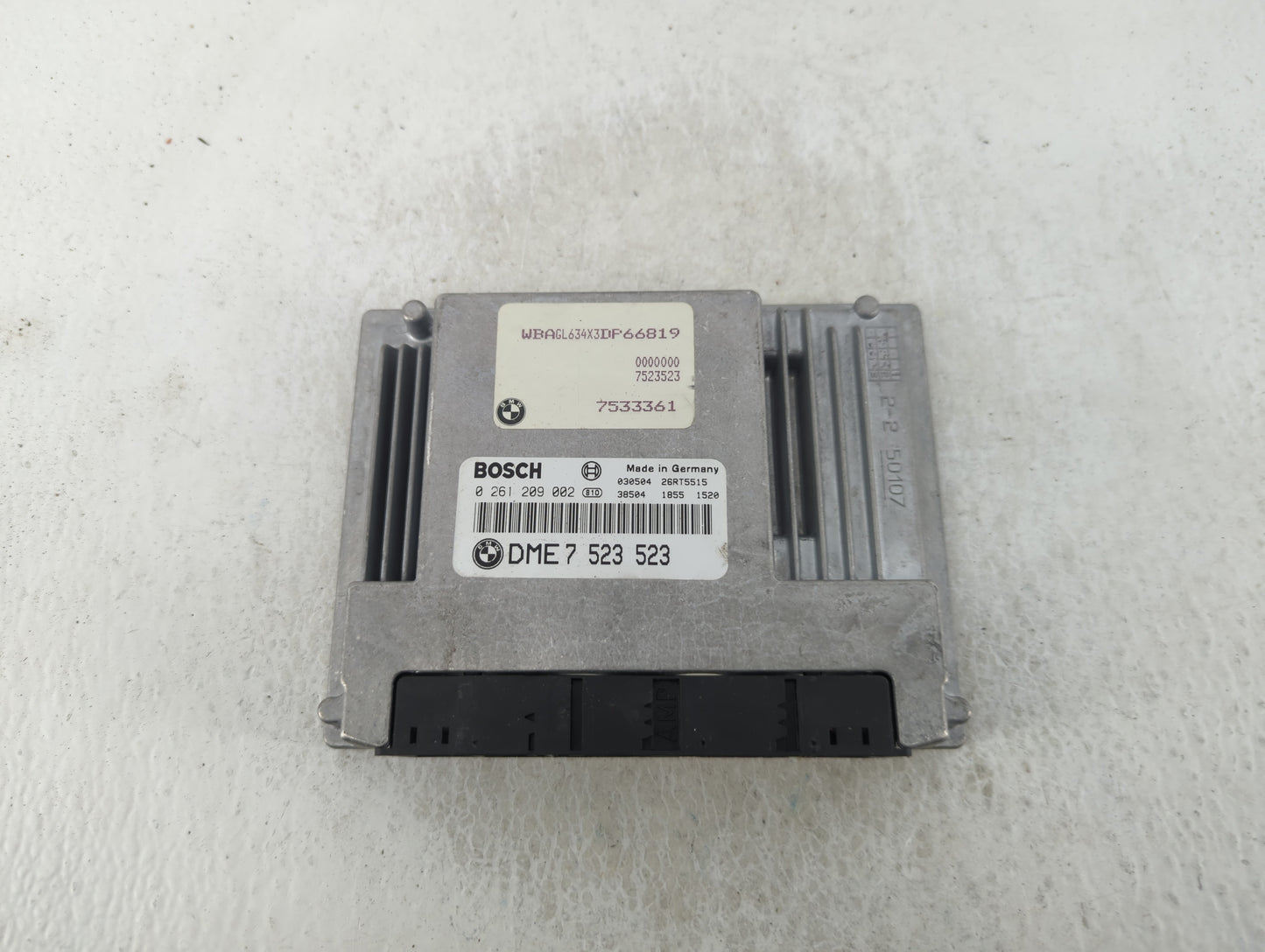 2003 Bmw 745i PCM Engine Control Computer ECU ECM PCU OEM P/N:0 261 209 002 DME 7 523 523 Fits OEM Used Auto Parts - Oemused