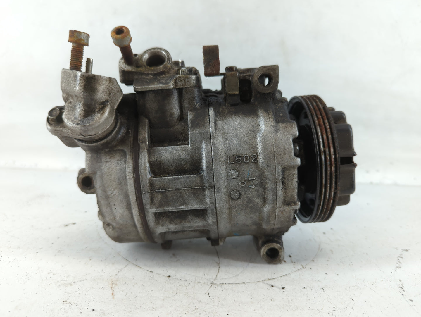 2002-2005 Bmw 745i Air Conditioning A/c Ac Compressor Oem - Oemusedautoparts1.com