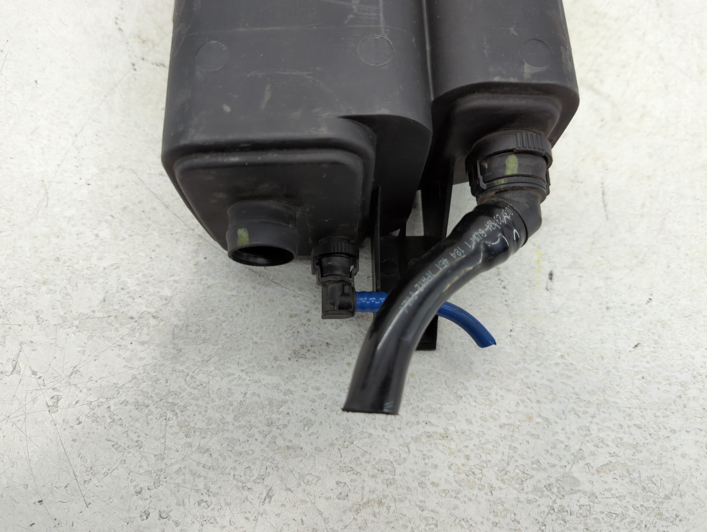2003 Bmw X5 Fuel Vapor Charcoal Canister - Oemusedautoparts1.com