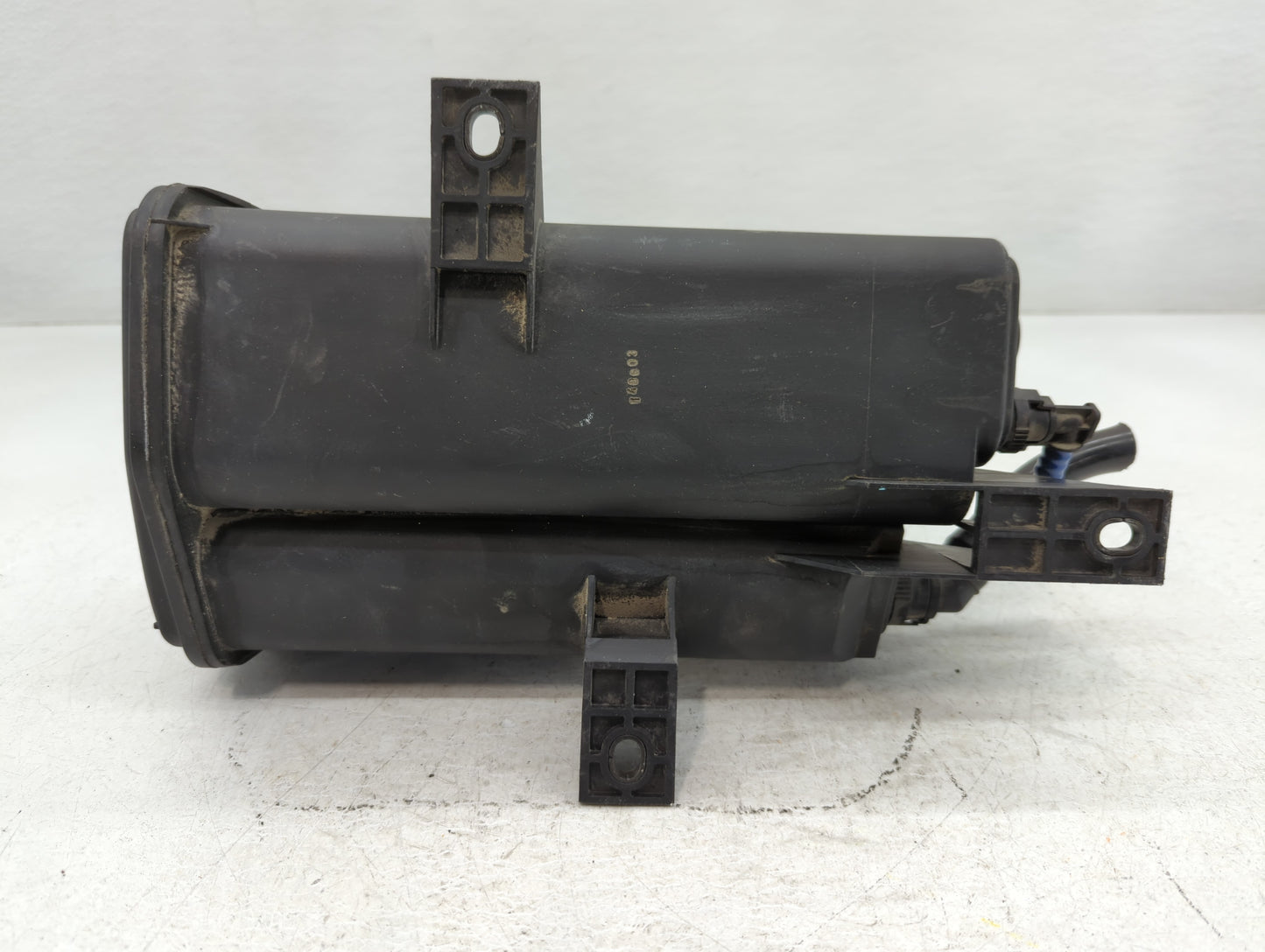 2003 Bmw X5 Fuel Vapor Charcoal Canister - Oemusedautoparts1.com