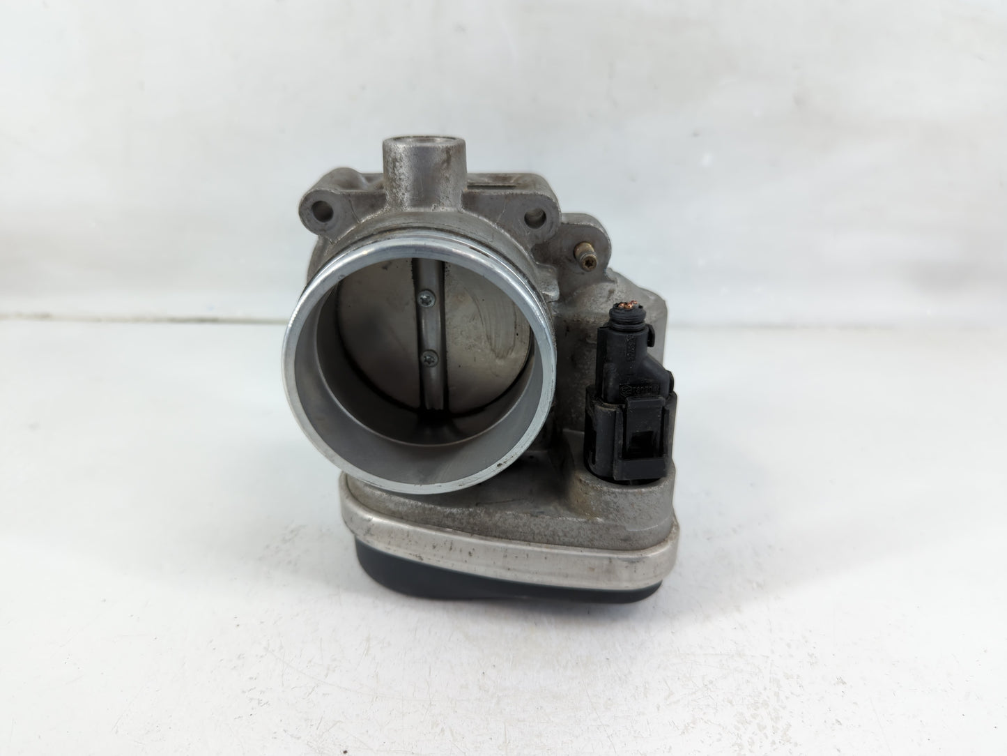 2003-2005 Bmw Z4 Throttle Body P/N:1354 7 502 444 Fits Fits 2001 2002 2003 2004 2005 2006 OEM Used Auto Parts - Oemusedautop
