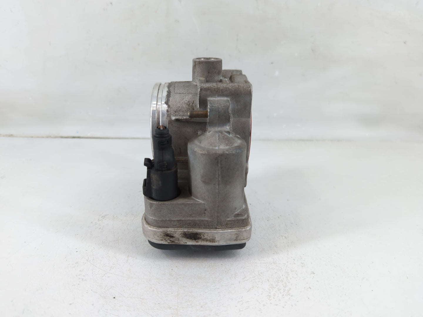 2003-2005 Bmw Z4 Throttle Body P/N:1354 7 502 444 Fits Fits 2001 2002 2003 2004 2005 2006 OEM Used Auto Parts - Oemusedautop