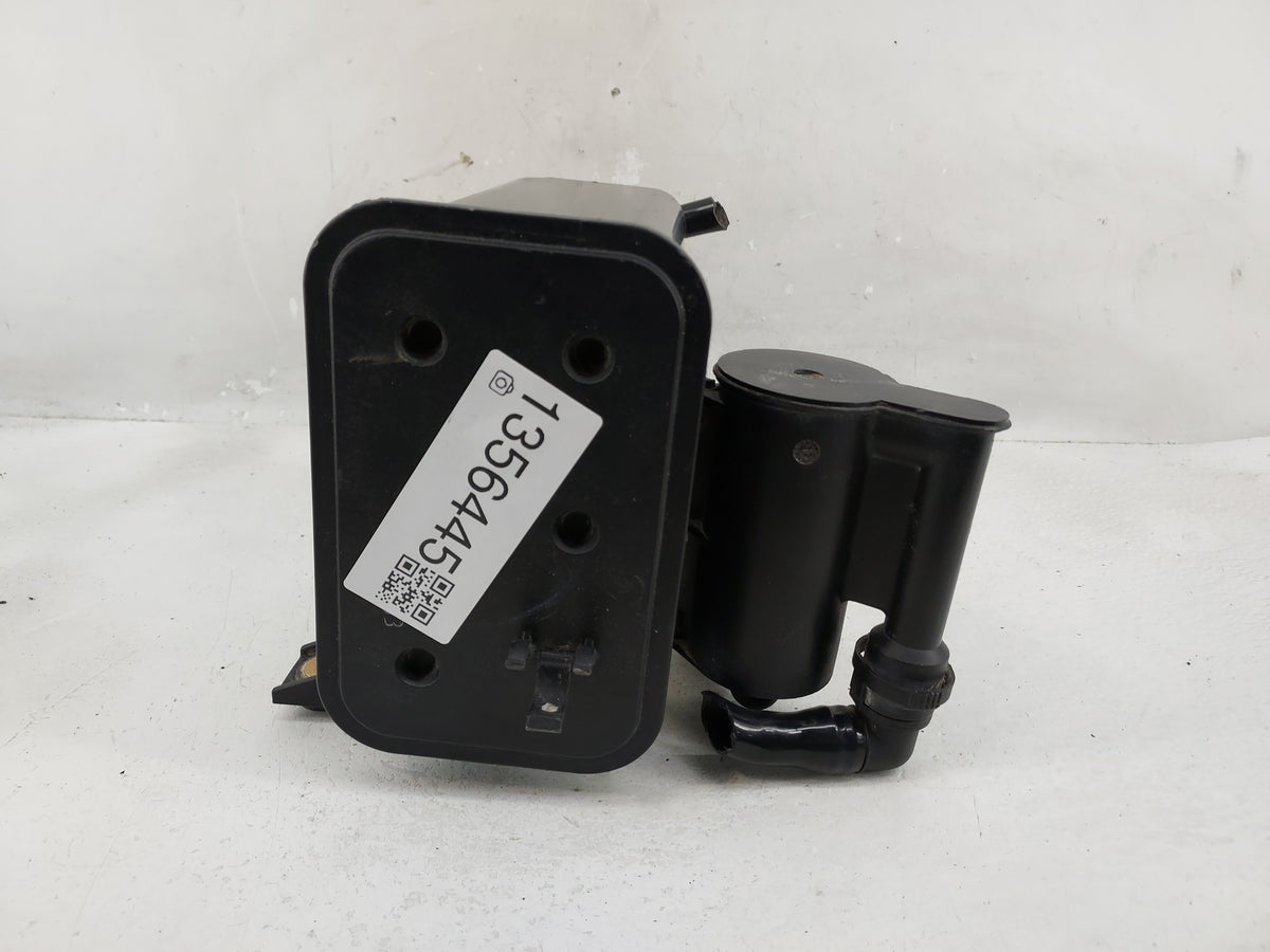 2003 Bmw Z4 Fuel Vapor Charcoal Canister - Oemusedautoparts1.com