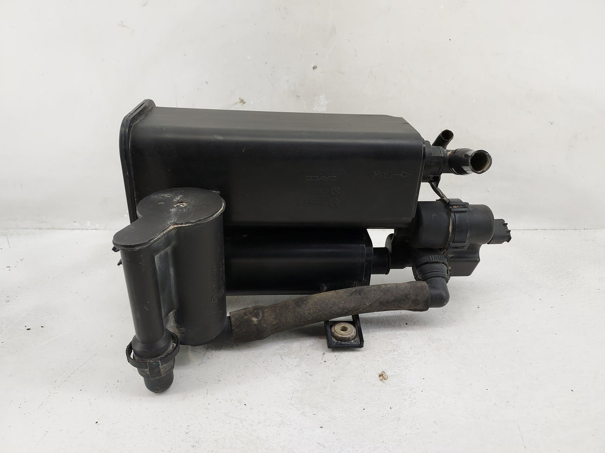 2003 Bmw Z4 Fuel Vapor Charcoal Canister - Oemusedautoparts1.com