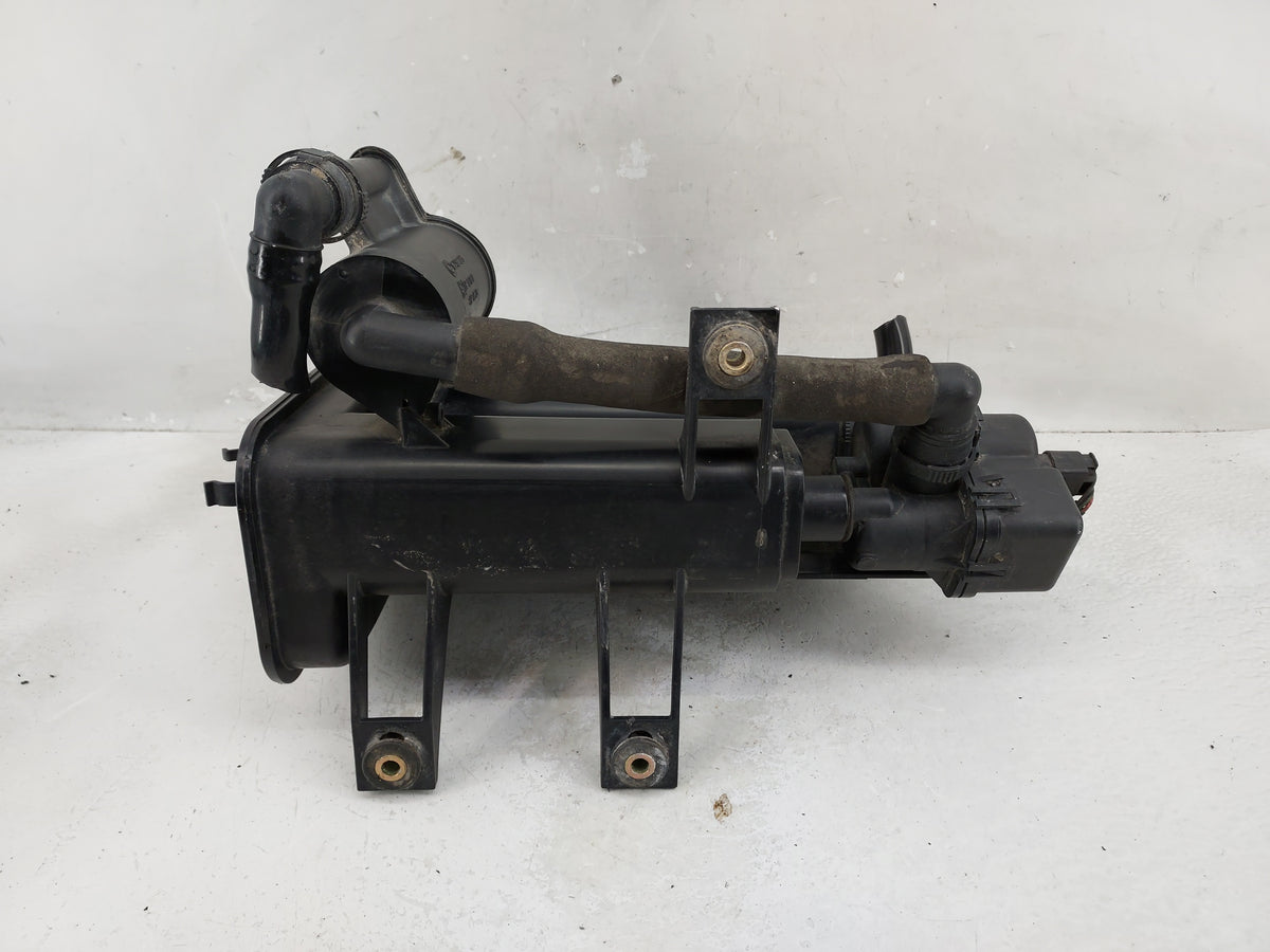 2003 Bmw Z4 Fuel Vapor Charcoal Canister - Oemusedautoparts1.com