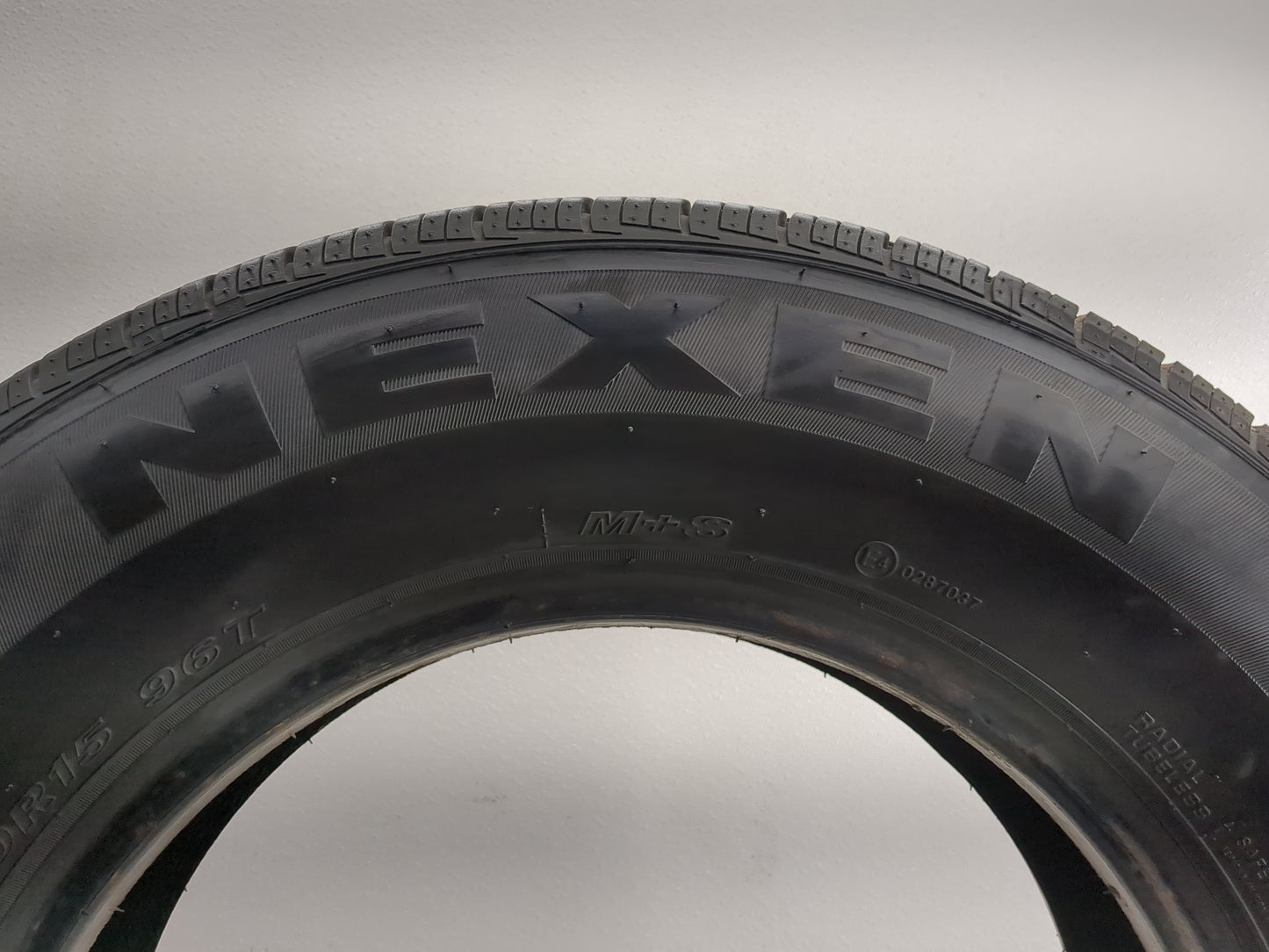 Used Tire 205/70R15 NEXEN NPRIZ AH5 96T - Tread Depth 9/32 - Oemusedautoparts1.com