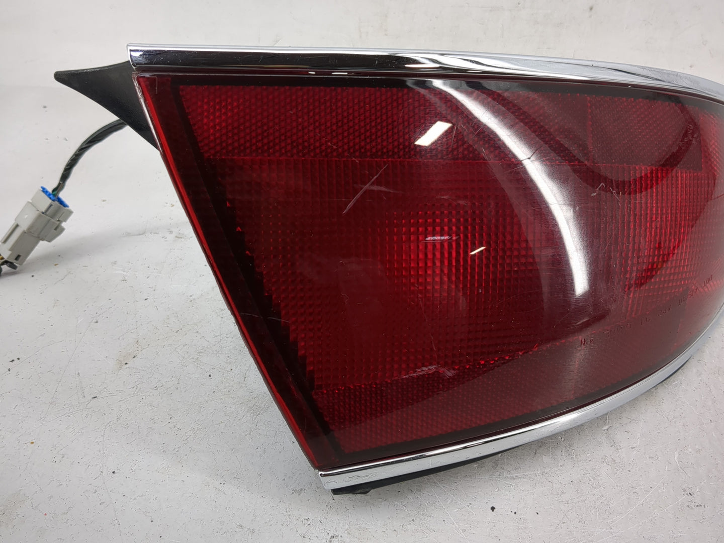 1997-2005 Buick Century Tail Light Assembly Driver Left OEM Fits Fits 1997 1998 1999 2000 2001 2002 2003 2004 2005 OEM Used 