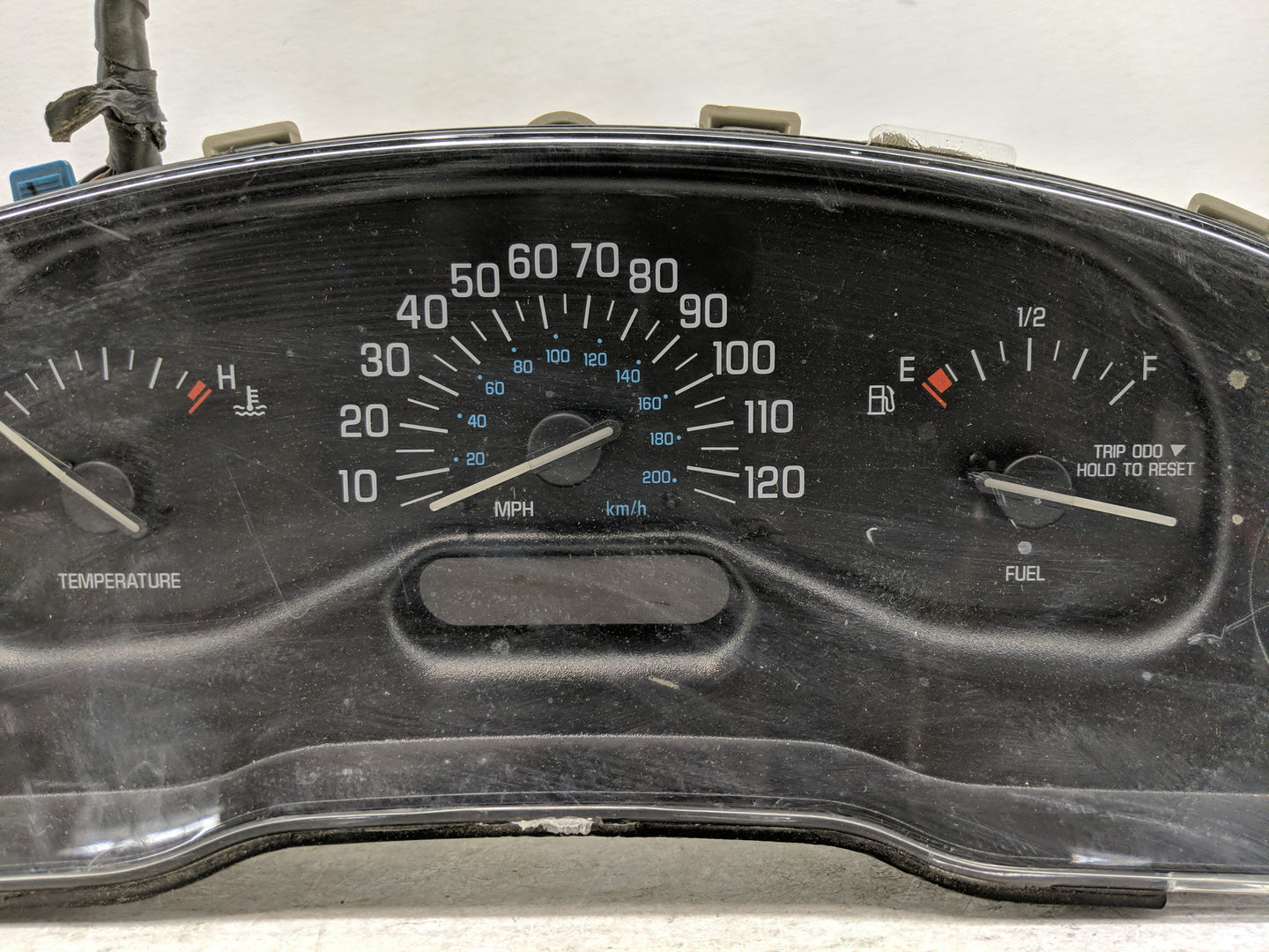 2003-2005 Buick Century Instrument Cluster Speedometer Gauges P/N:10344787 Fits Fits 2003 2004 2005 OEM Used Auto Parts - Oe